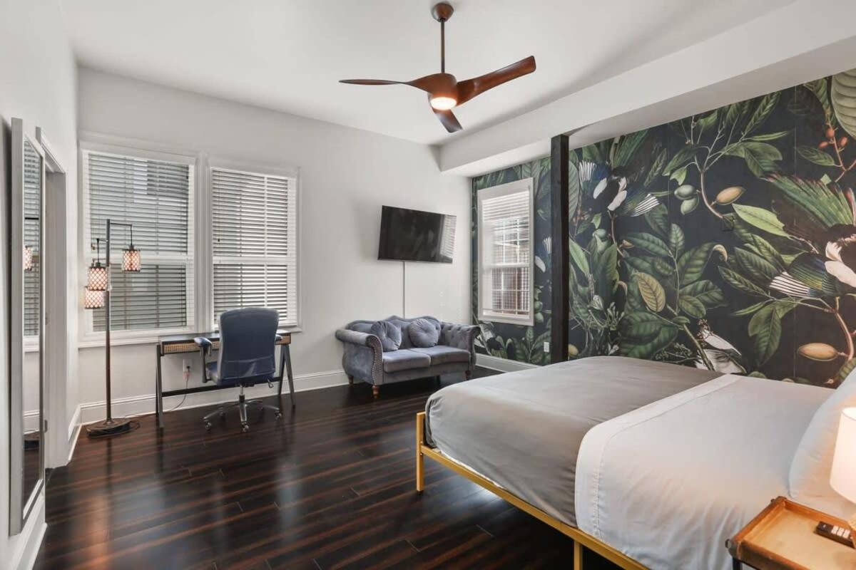Stylish 2-bedroom In Garden District Apartment New Orleans